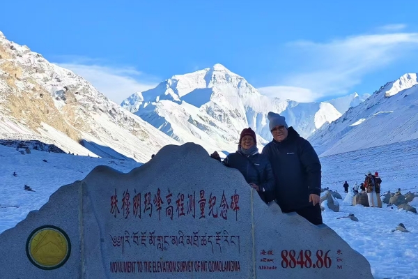 Tibet Classic 8-Day Tour: Lhasa + Shigatse + Yamdrok Lake + Everest Base Camp + Namtso  [8-Day Small Group Tour for 10 People]
