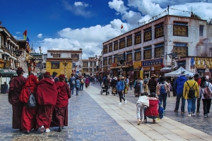 Lhasa History: From Songtsen Gampo to the Potala