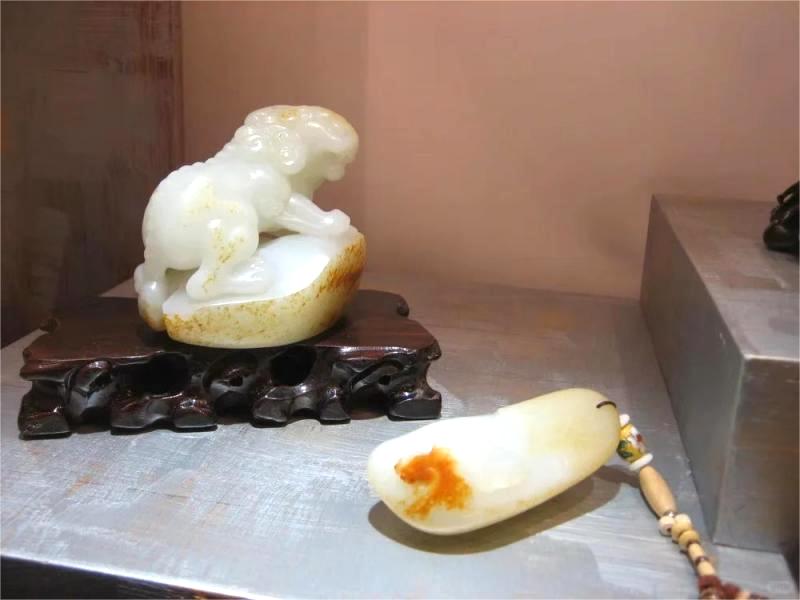 What to Buy in Northern Xinjiang: 10 Best Local Souvenirs