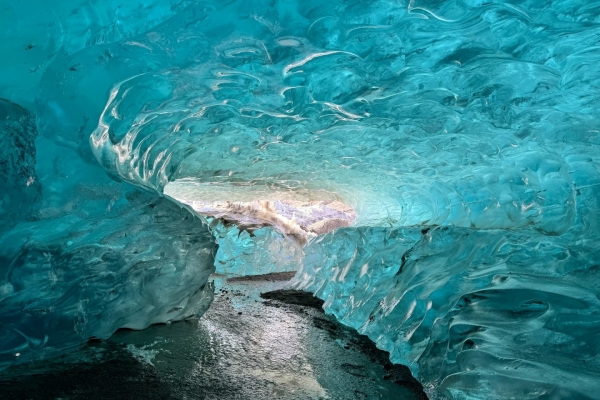 Direct Flight to Nyingchi:  Bomi Peach Blossom Valley + Laigu Glacier+Lhasa+Yamdrok Lake + EBC + Qinghai-Tibet Railway 13-Day Tour