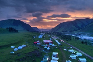 2026 Northern Xinjiang Travel Guide: Explore Kanas, Sayram Lake, and the Mythical Altay Regions