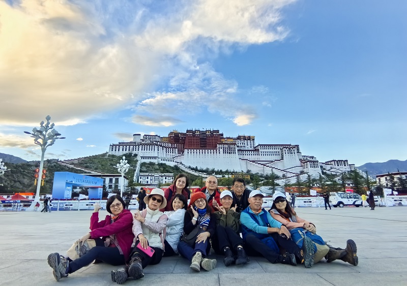 Potala Palace Visitors